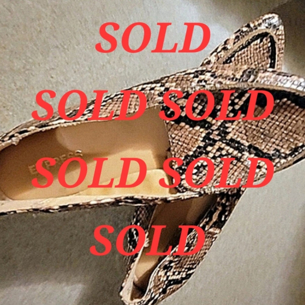 New Express Woman's Flats Size 6 Brown Creme Black
